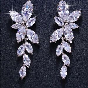 Leaf teardrop CZ rhinestone EARRINGS